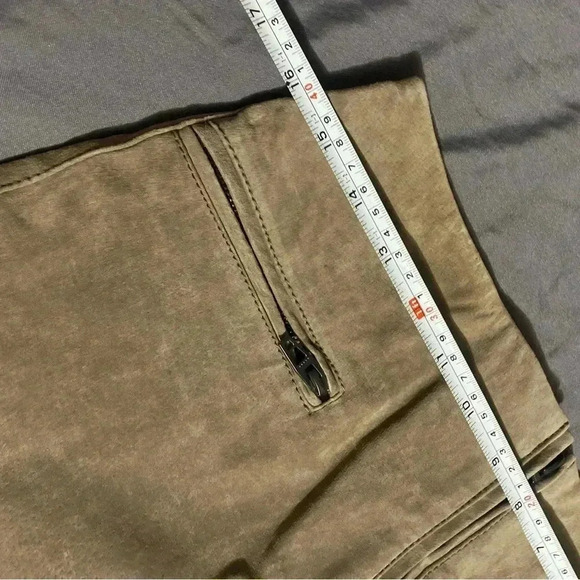 ANTHROPOLOGIE Blank NYC SUEDE LEATHER chino style shorts sz 26 - Picture 10 of 12